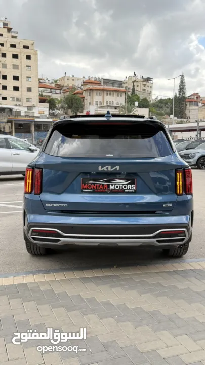 كيا سورينتو بزنز ترخيص 2023 محرك 1600 هايبرد   240 حصان دفع  4×4