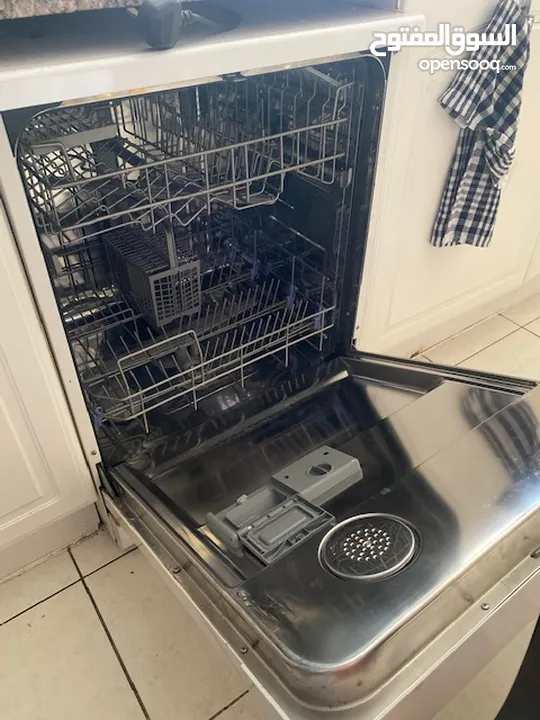 LD Dishwasher for SALE - As Good As New