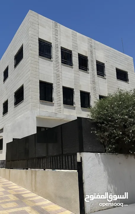 عمارة للبيع من المالك مباشرة – عمان / إسكان الداخلية مقابل محكمة جنوب عمان