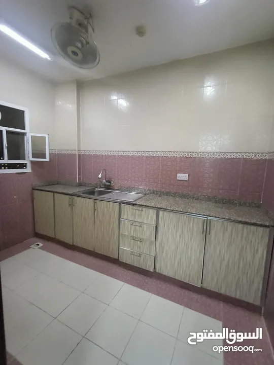 Uzaiba apartment 1 bhk for rent  شقه غرفه وصاله وحمامين ومطبخ