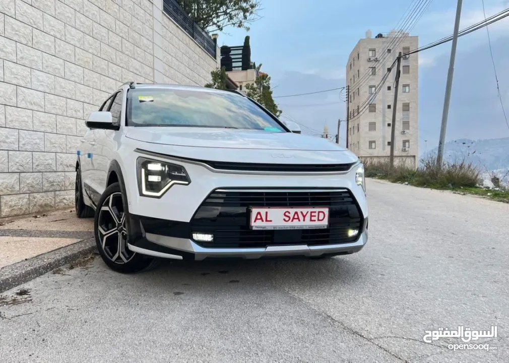 فل مسكر مع فتحة Kia Niro 2024-23