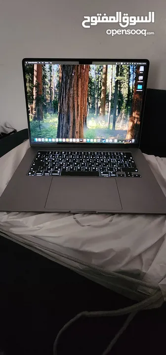 MacBook Air 15", 16GB/512GB, M3 processor, late 2024, space grey مع الشاحن الاصلي والكرتونة