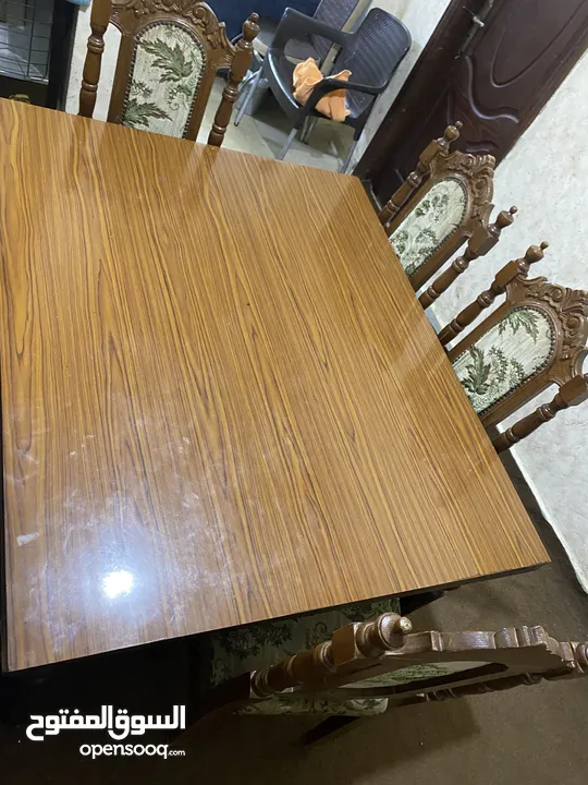 طاولة سفراه