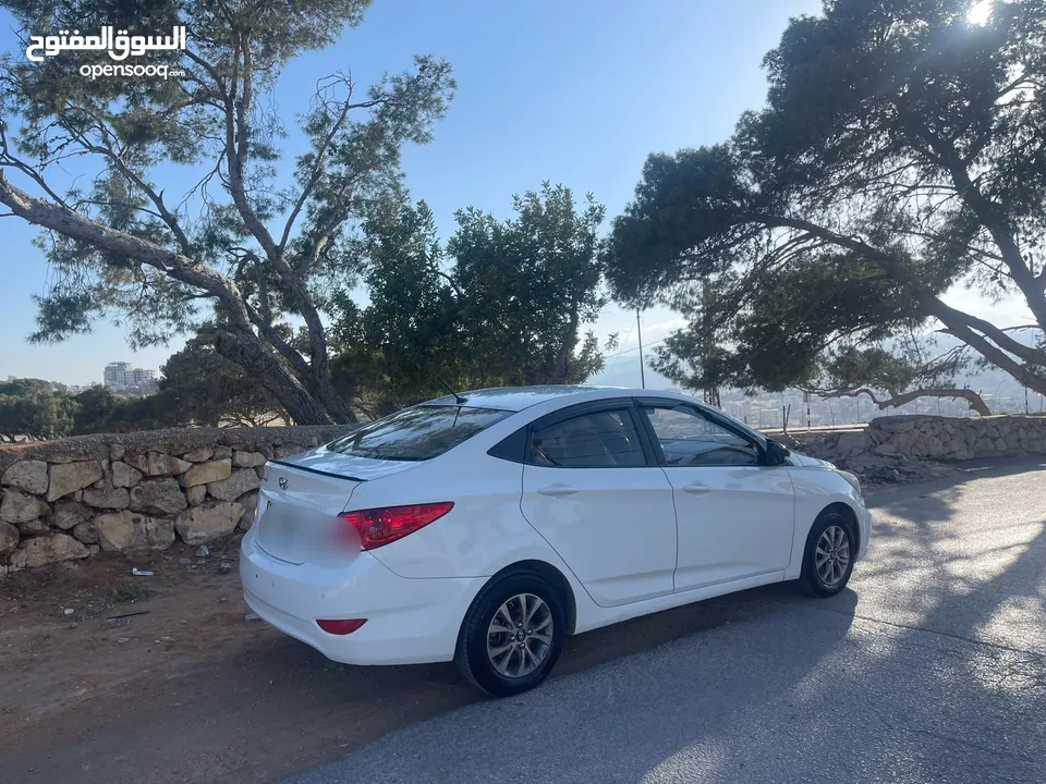 Hyundai accent 2017
