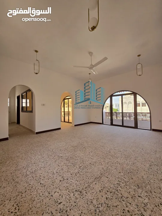 Well Maintained Independent 5+1 BR Villa