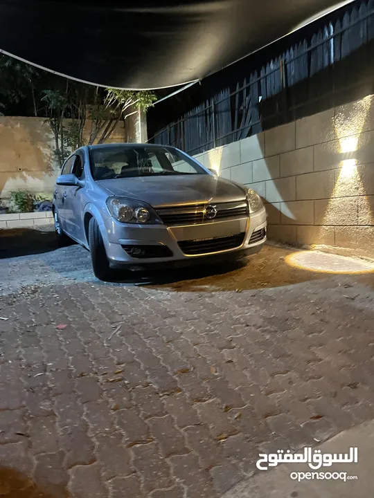 اوبل استرا h 2005