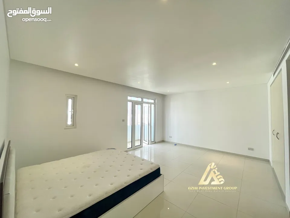 Modern 3Bedroom Townhouse in Al mouj-Equipped kitchen-Basement Garage-Garden