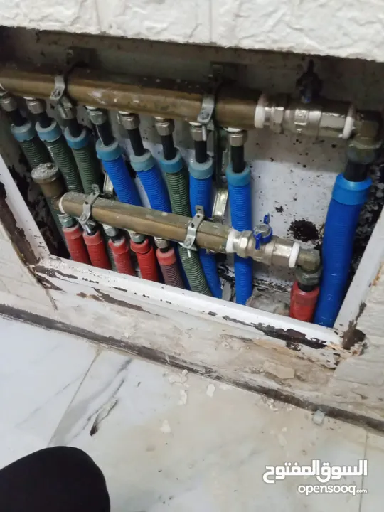 مواسرجي كهربجي بالزرقاء بأقل سعرر متنقل تمديد صيانه تسليك مجاري تركيب غسالة كيزر ماتور جلاي الخ سباك