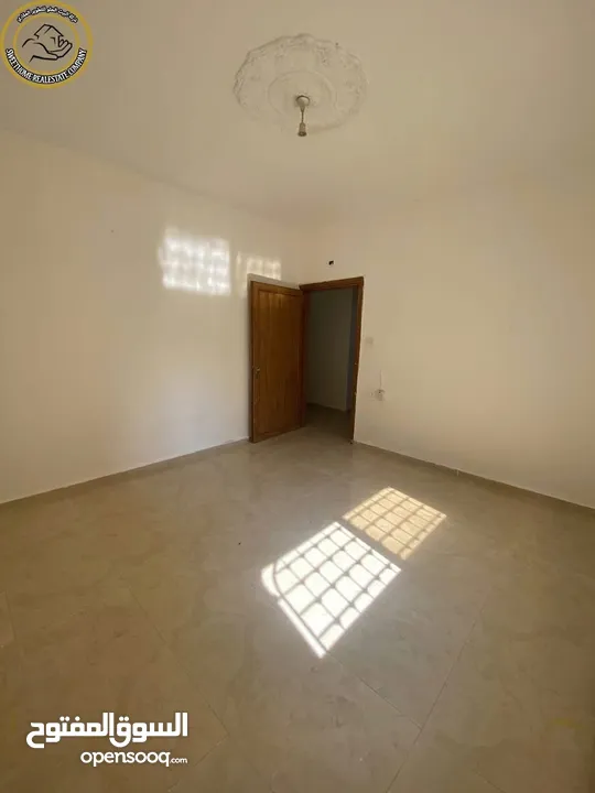 شقة مميزة للبيع في الجاردنز 130م مع ترسات وحديقة بسعر مغري