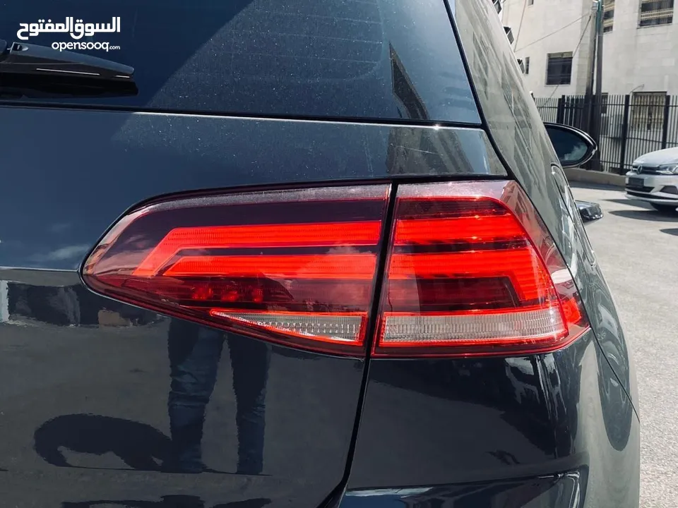 جولف Golf Tsi MK7.5 موديل 2018  بحالة الوكالة تسيير 2021  السيارة فللل اضافات