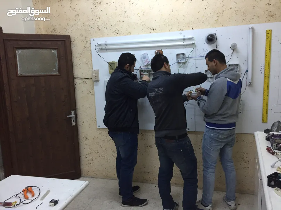 دورات المركز العالي للتدريب المهني شهادات معتمدة وسط البلد مقابل المدرج الروماني