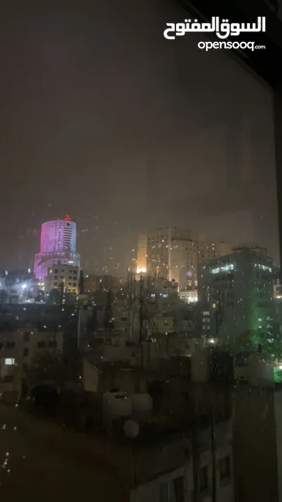 شقه في جبل الويبده اطلاله فندقيه تم تخفيض للسعر بداعي السفر
