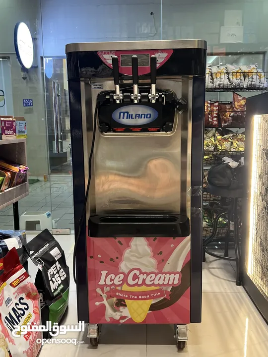 Milano من شركة ICE CREAM MACHINE شبه جديدة