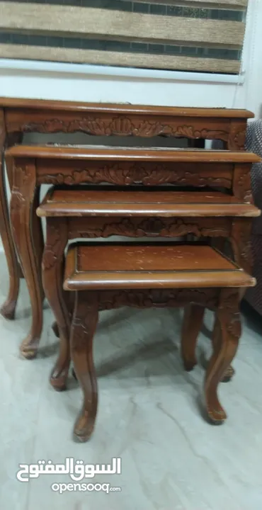 طاولات خدمة للبيع