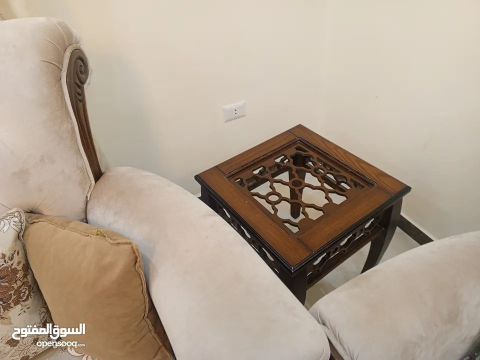 طقم كنب تفصيل للبيع