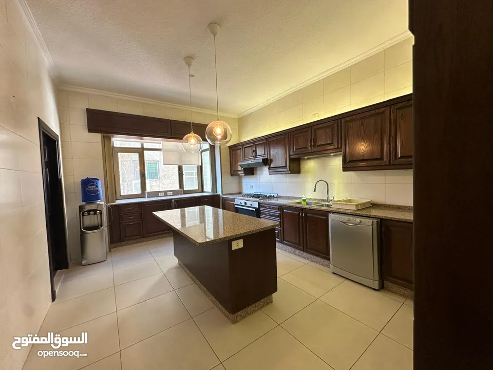 شقه غير مفروشه للأيجار في عبدون ( Property 41738 ) سنوي فقط