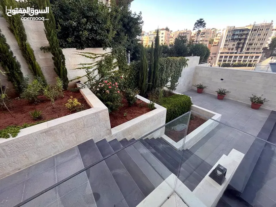 شقة غير مفروشة للايجار في عبدون  ( Property 33348 ) سنوي فقط