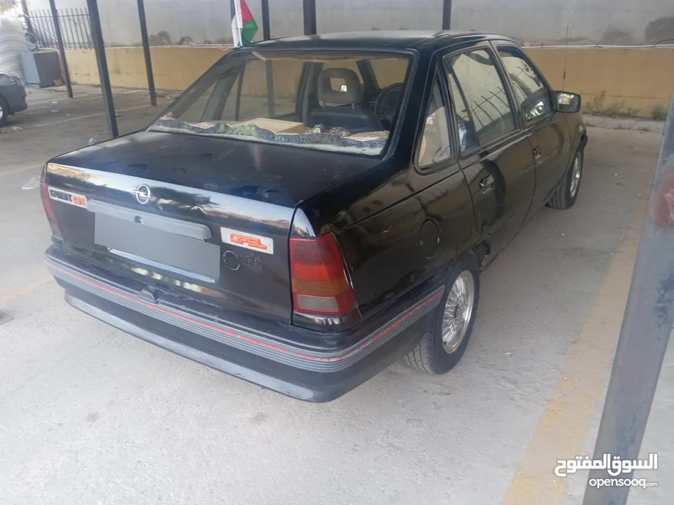 اوبل كاديت ماتور 1.3 حلاب موديل 1989  منتهي ترخيصها 5 شهور