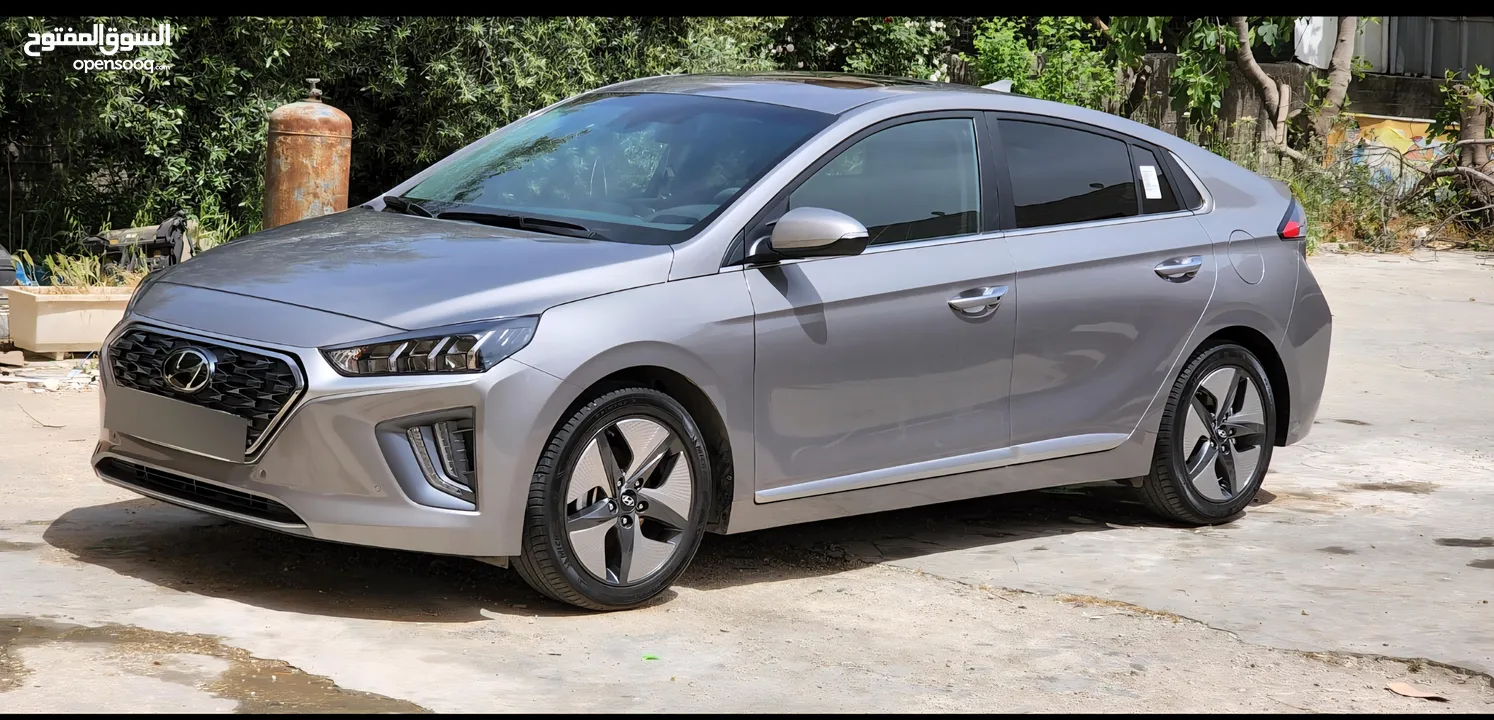 هيونداي 2021 _2022  100 الف كاش