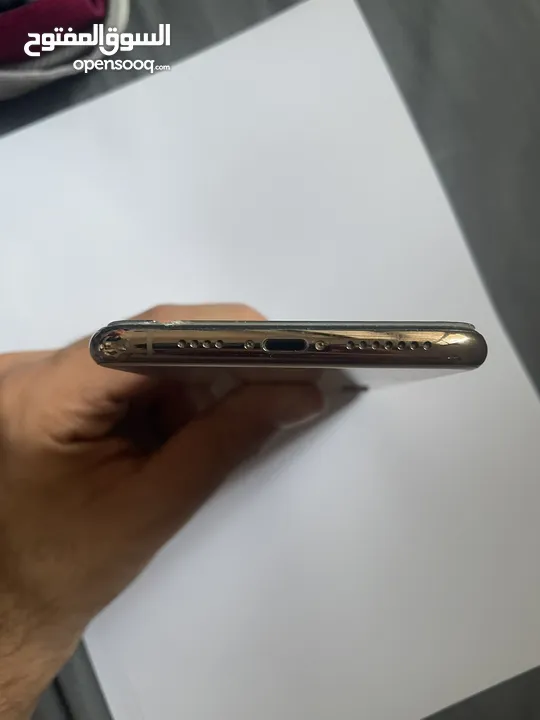 ايفون xs max