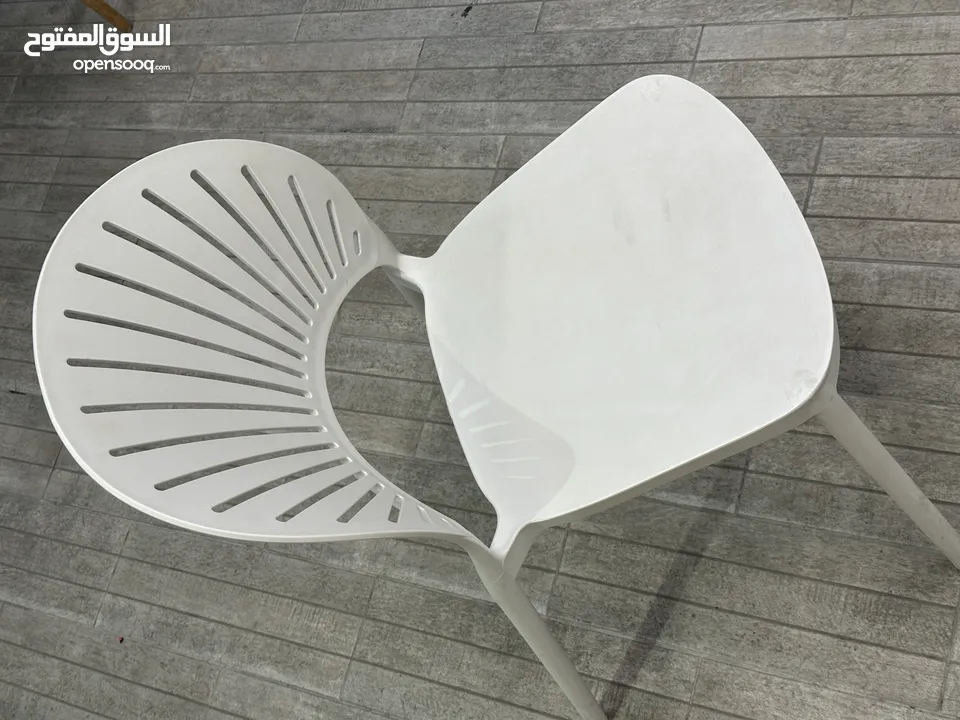 طاولات وكراسي للبيع