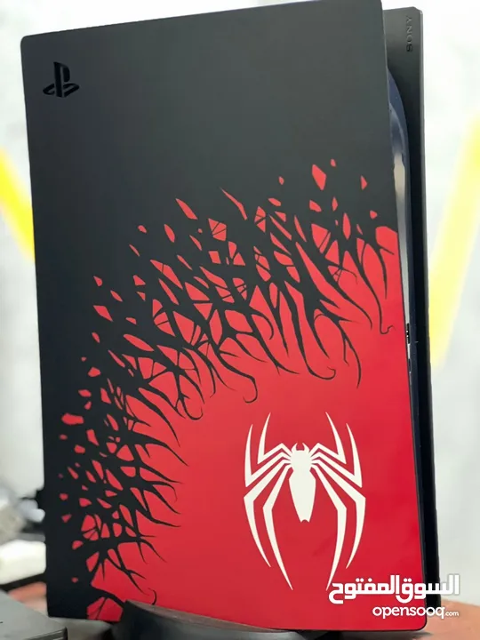 Ps5 spider man limited edition console lightly used  بلايستيشن 5 نسخة سبيدر مان استعمال خفيف