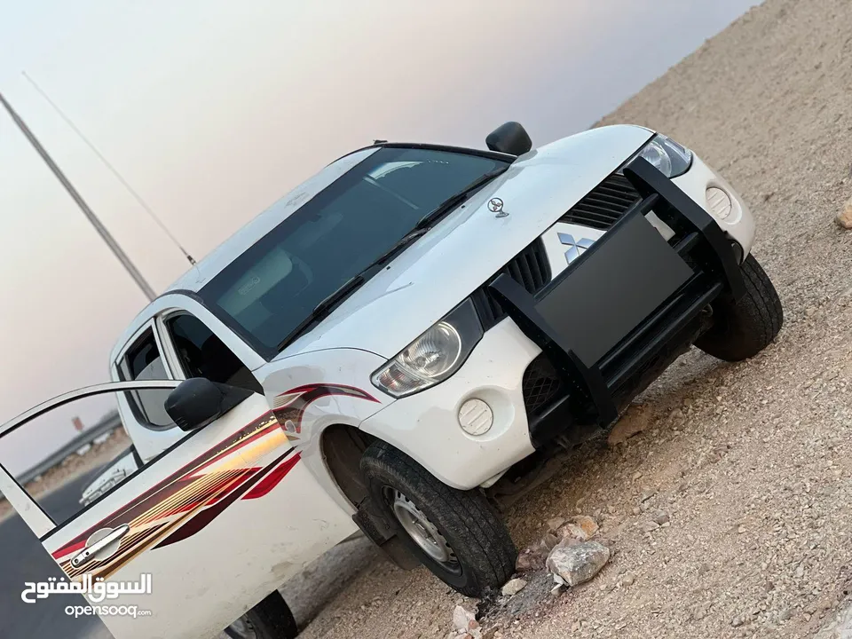 l200 موديل  2009 فحص كامل مالك ثاني من الحره ماشيه 226 الف