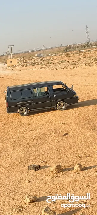باص H100 موديل 1997 لون كحلي