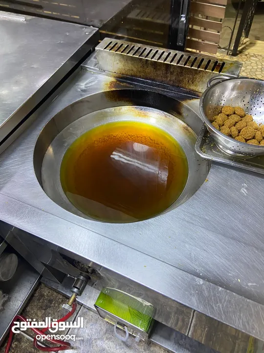 مطعم شعبي. للبيع مع العده أو بدون