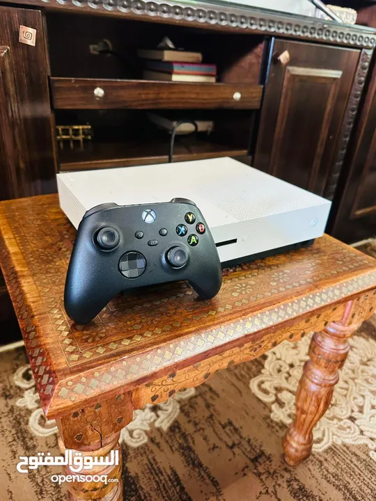 Xbox One S  اكس بوكس ون اس
