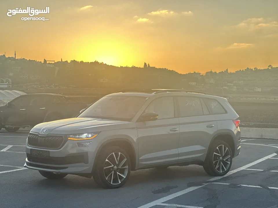 سكودا كودياك Sport Line  فل الفل فتحة سقف بانوراما 200 حصان  4x4- /2022  دفع رباعي 6+1