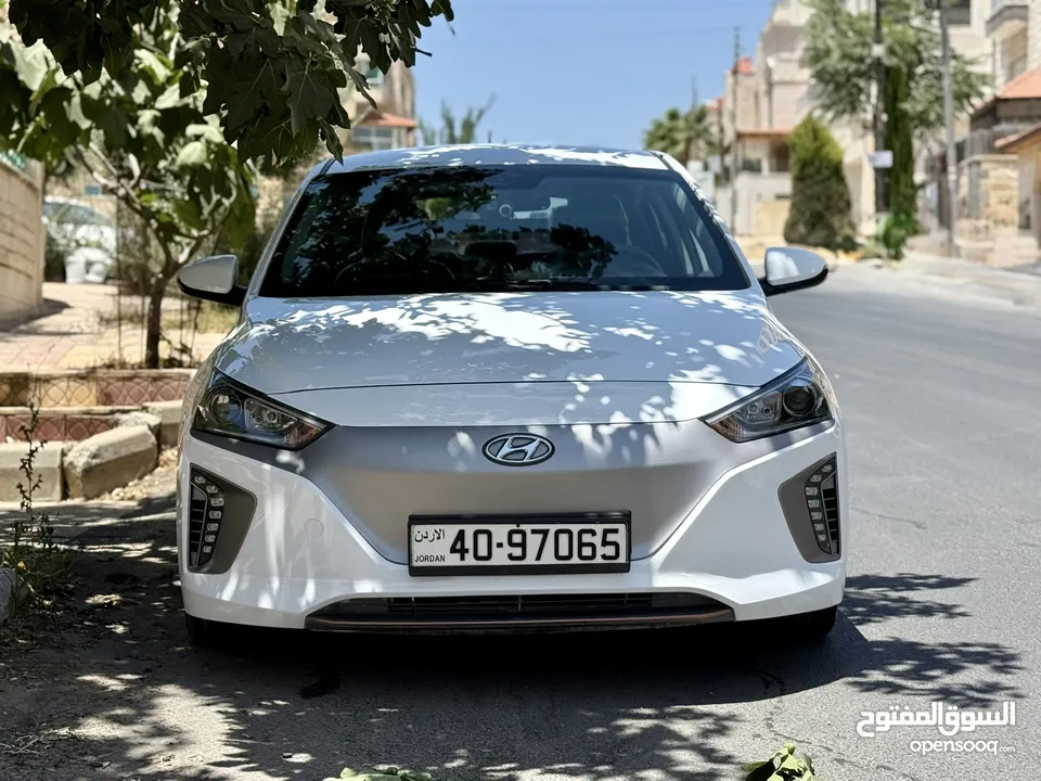 هيونداي ايونيك 2018 فل وفحص ماشيه 90 الف كاش واقساط بدفعه 2000 دينار