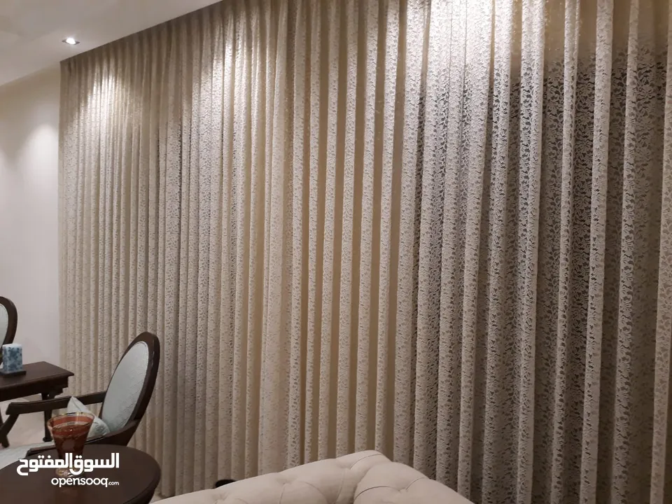 ينتهي العرض الخميس شباك لنن تركي  من 5الى6متر لنن رنجات خياطه جوده عاليه  والتحقق بالمعرض قبل الشراء