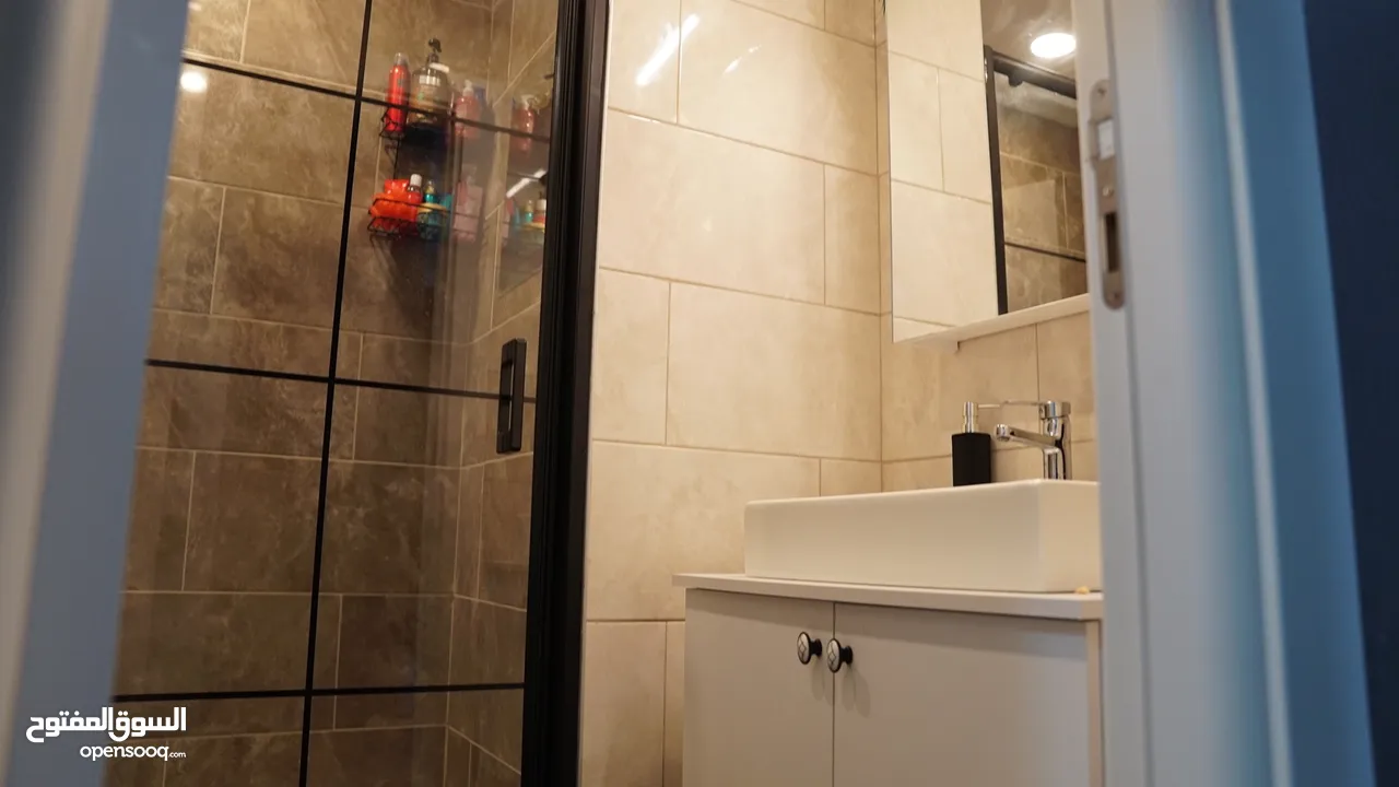 شقة فاخرة جداً مطلة على البحر والبحيرة في اسطنبول