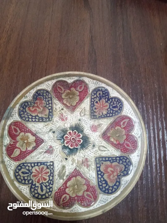 اطقم نحاسيات قديمه ورسم يدوي جميل