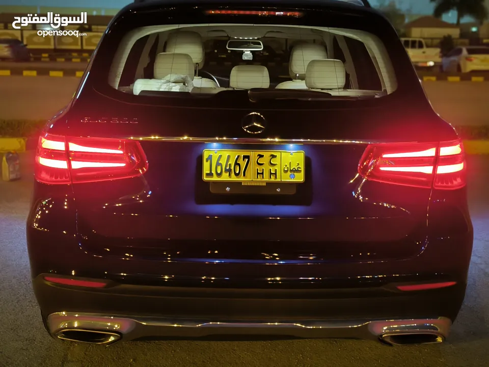 2019 Mercedes Benz GLC300 4MATIC  مرسيدس بنز جي أل سي 300 فورماتيك لون أزرق