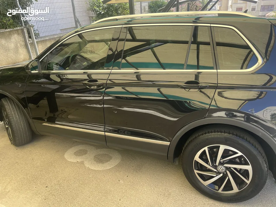 Tiguan 2019 fully loaded black edition 4/4  2000 banzeen