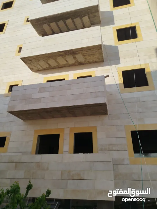 شقه للبيع مساحة 140م بإطلاله  مميزه