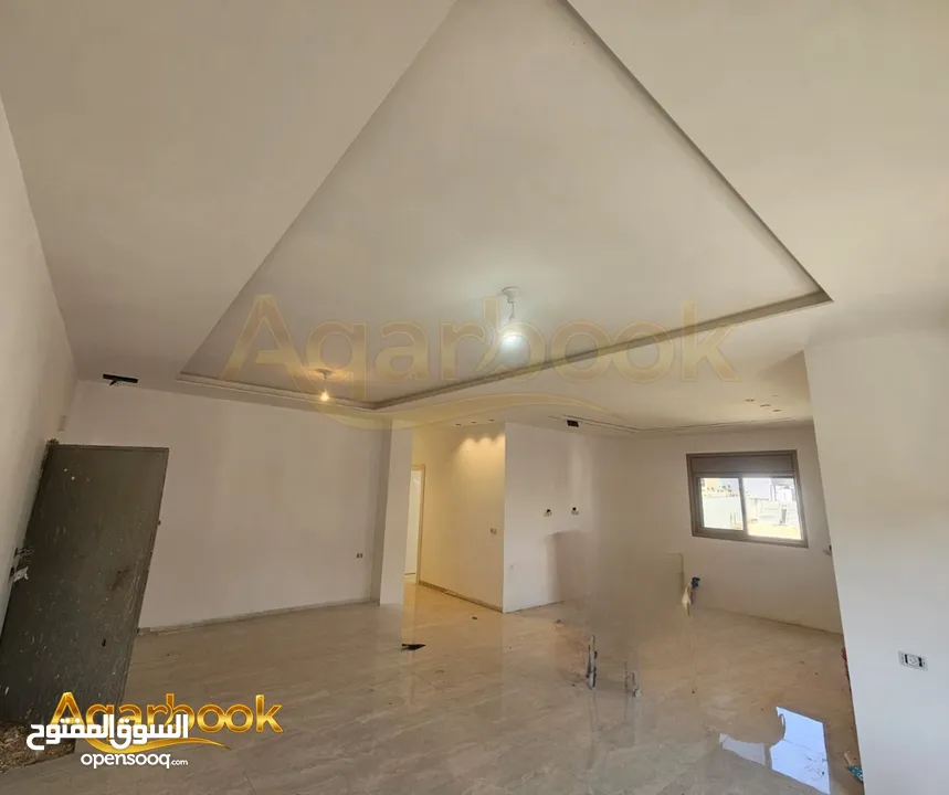 شقة للبيع غير مفروشة للبيع في بيتونيا