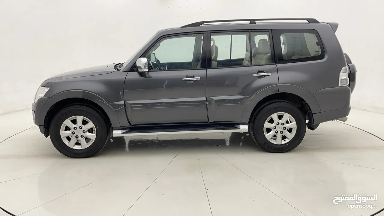 (HOME TEST DRIVE AND ZERO DOWN PAYMENT) MITSUBISHI PAJERO