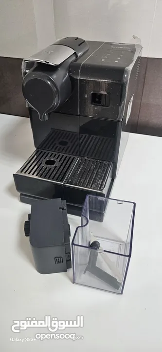 مكينة صنع القهوه من شركة nespresso