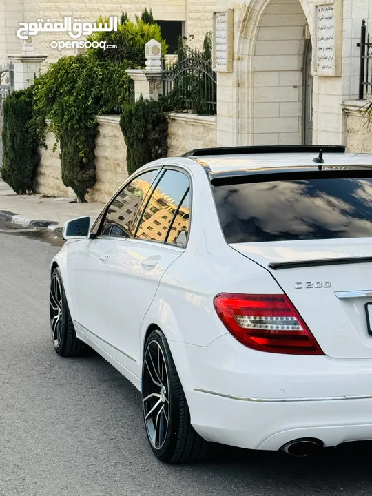 مرسيدس c200  ترخيص 2012 بسعر حرق عالكاش