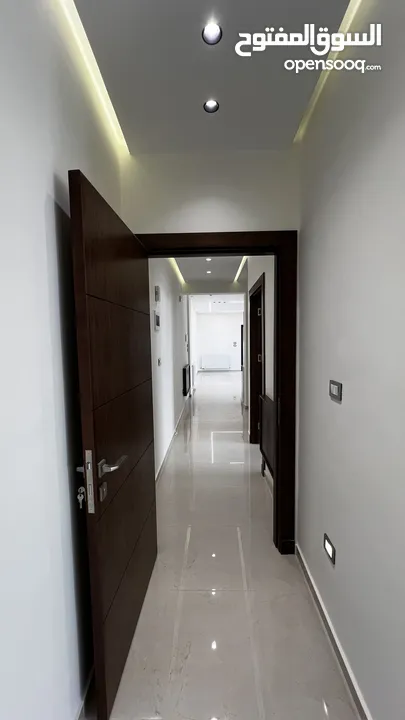 شقق للبيع 95م (سكنية - استثمارية) في ديرغبار شارع ال 60 ، مطبخ راكب ، تدفئة غاز _ رويال للاسكان