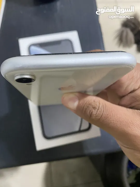 iPhone Xr white colour