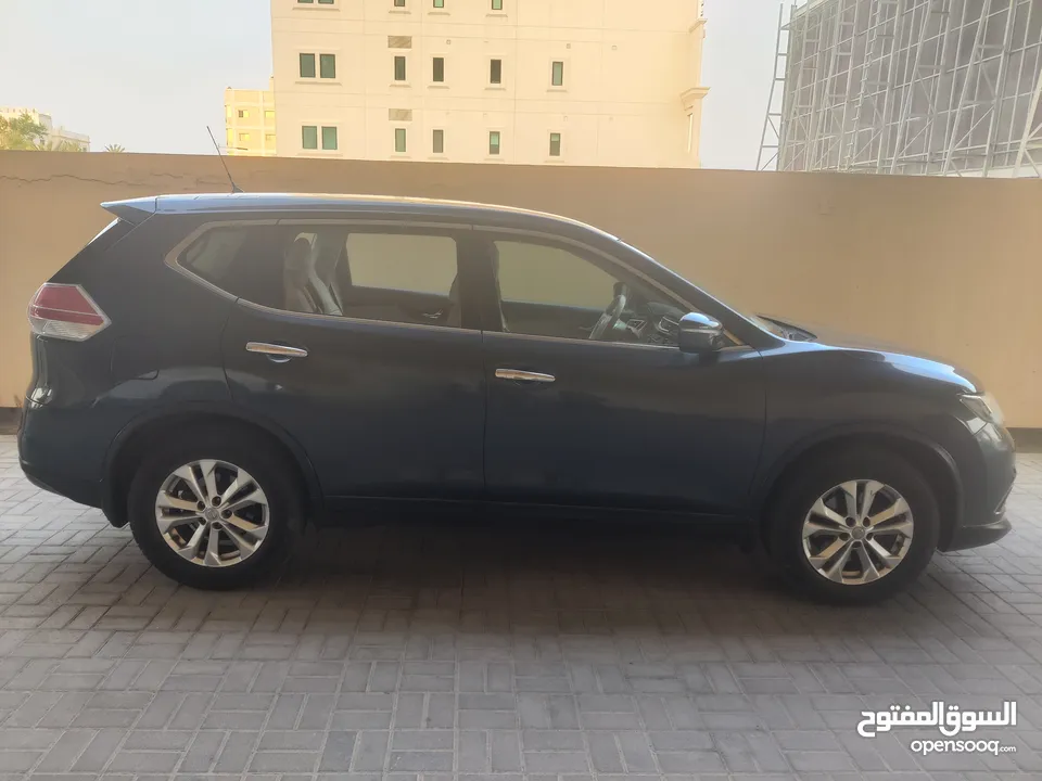 Nissan X Trail 2015 77000 KMS