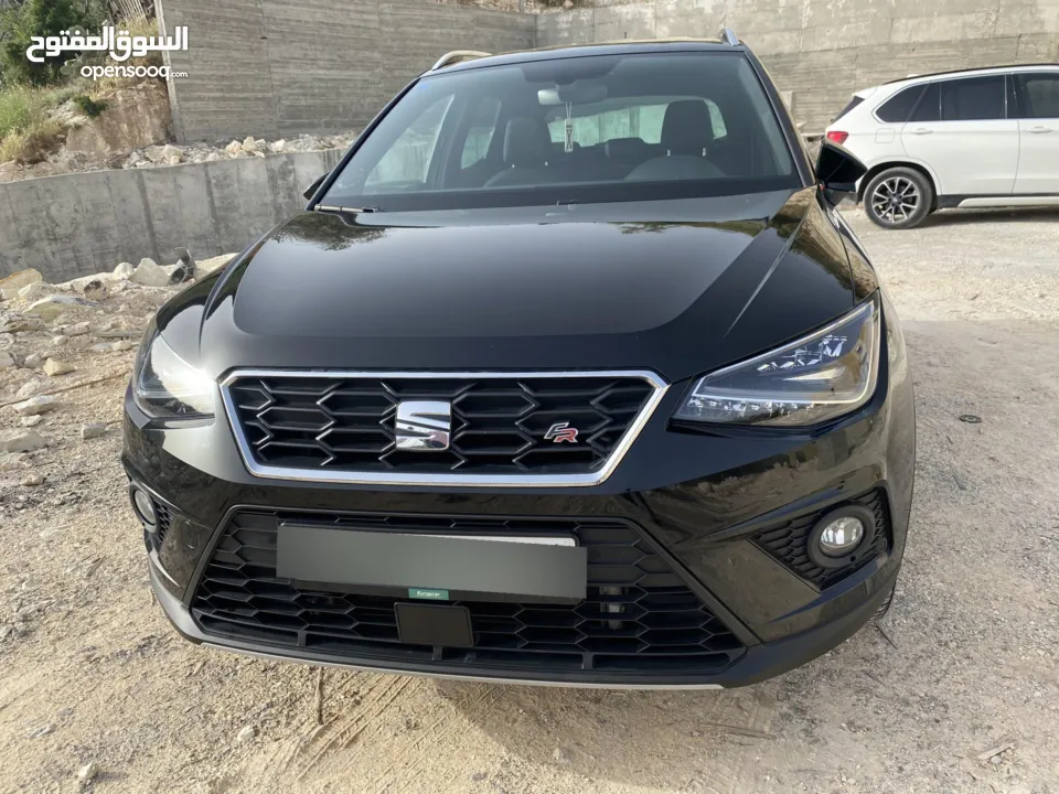 سيات ارونا للبيع