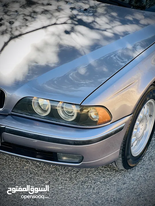 BMW E39 525