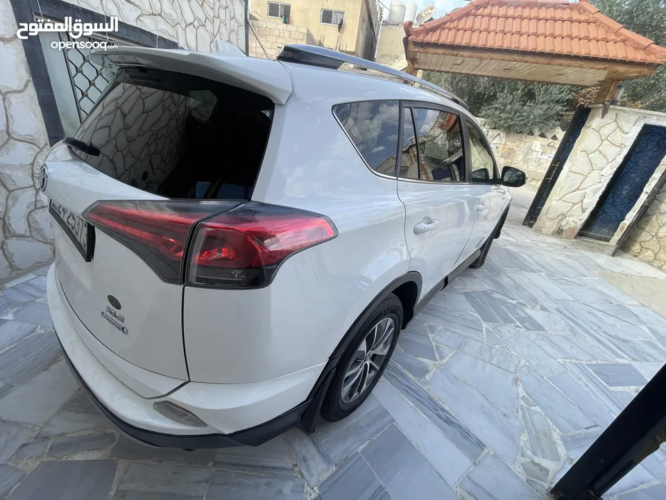 E‏TOYOTA RAV4 Hybrid 2018 XL