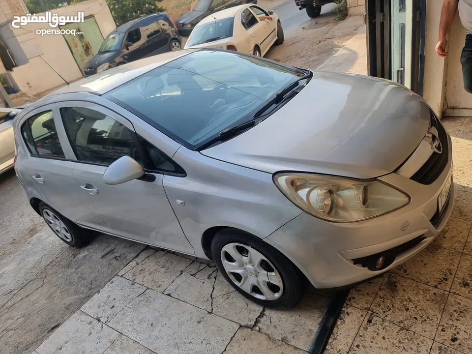 ابل كورسا جير عادي