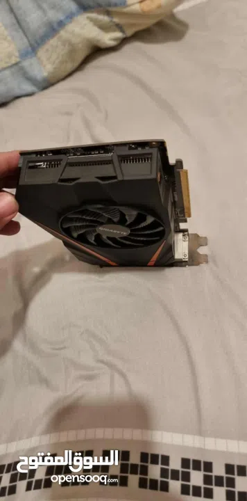 Intel Core i5-9400F  كرت الشاشة: NVIDIA GTX 1060 6GB  الرام: 16GB DDR4 2666MHz  التخزين:  SSD 128GB